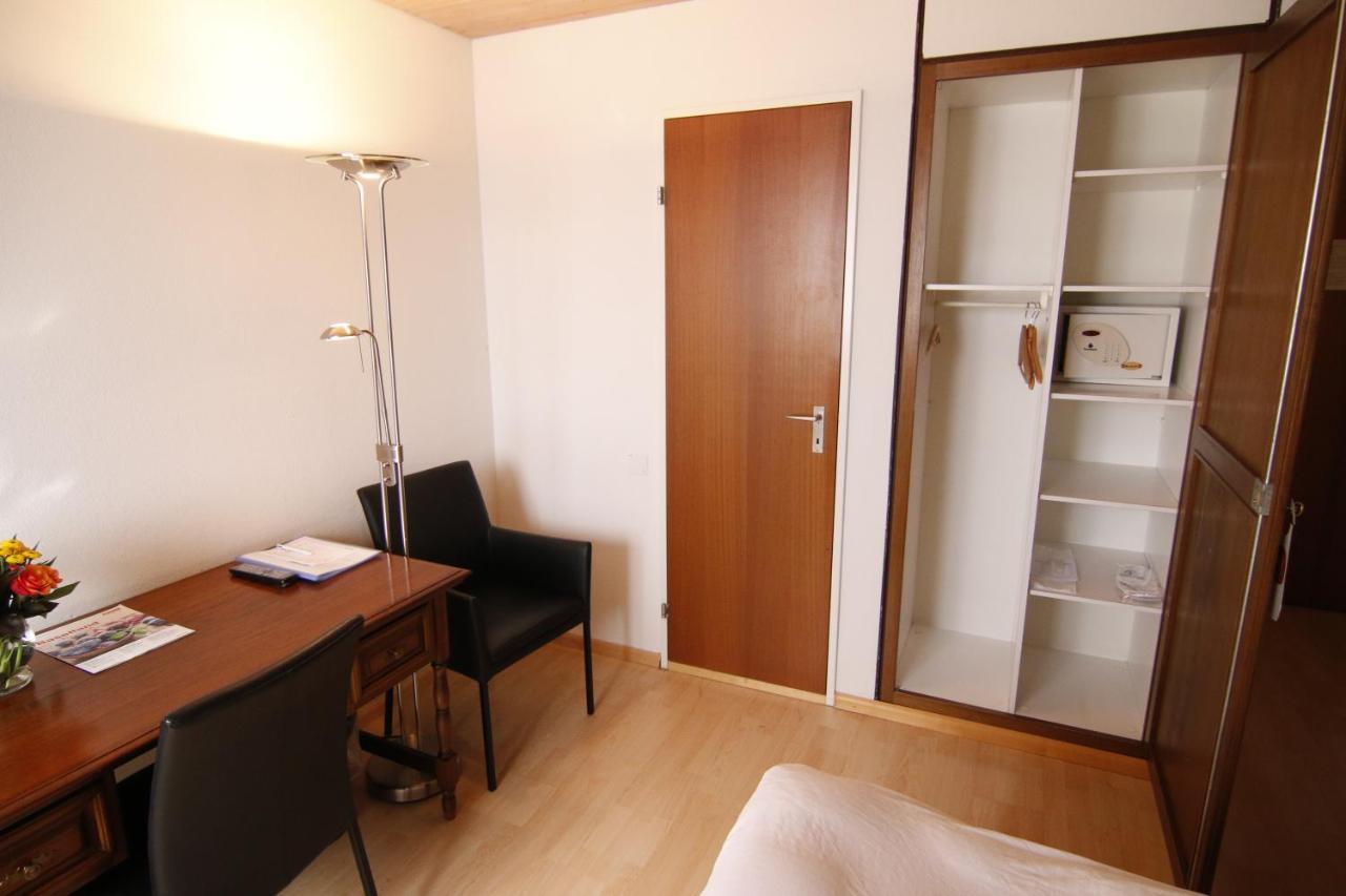 Hotel Eremitage Arlesheim Bagian luar foto