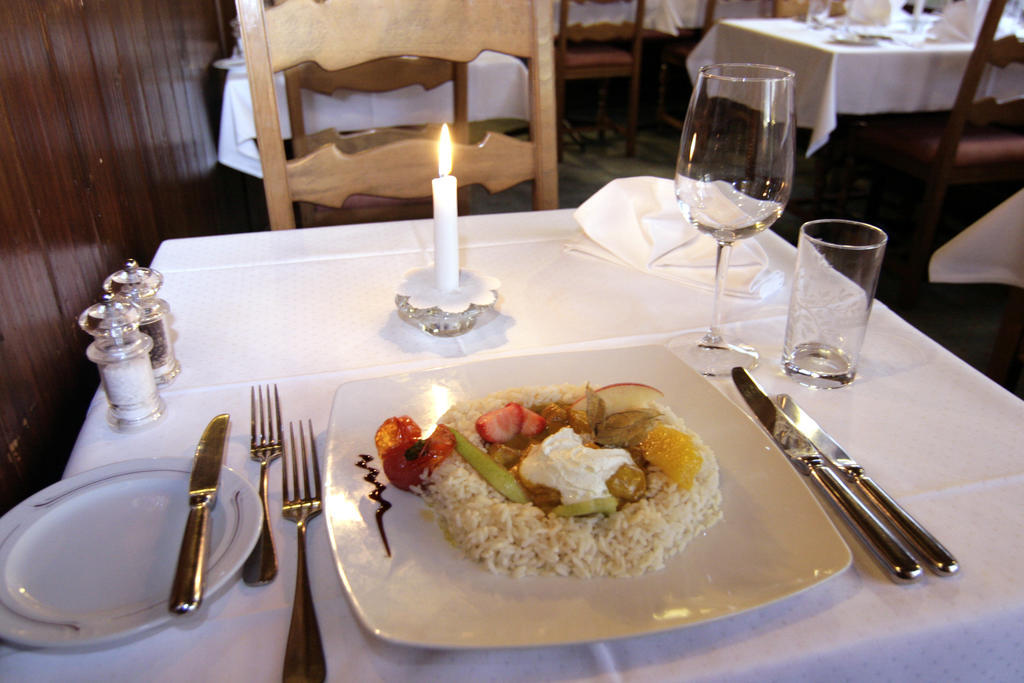 Hotel Eremitage Arlesheim Bagian luar foto