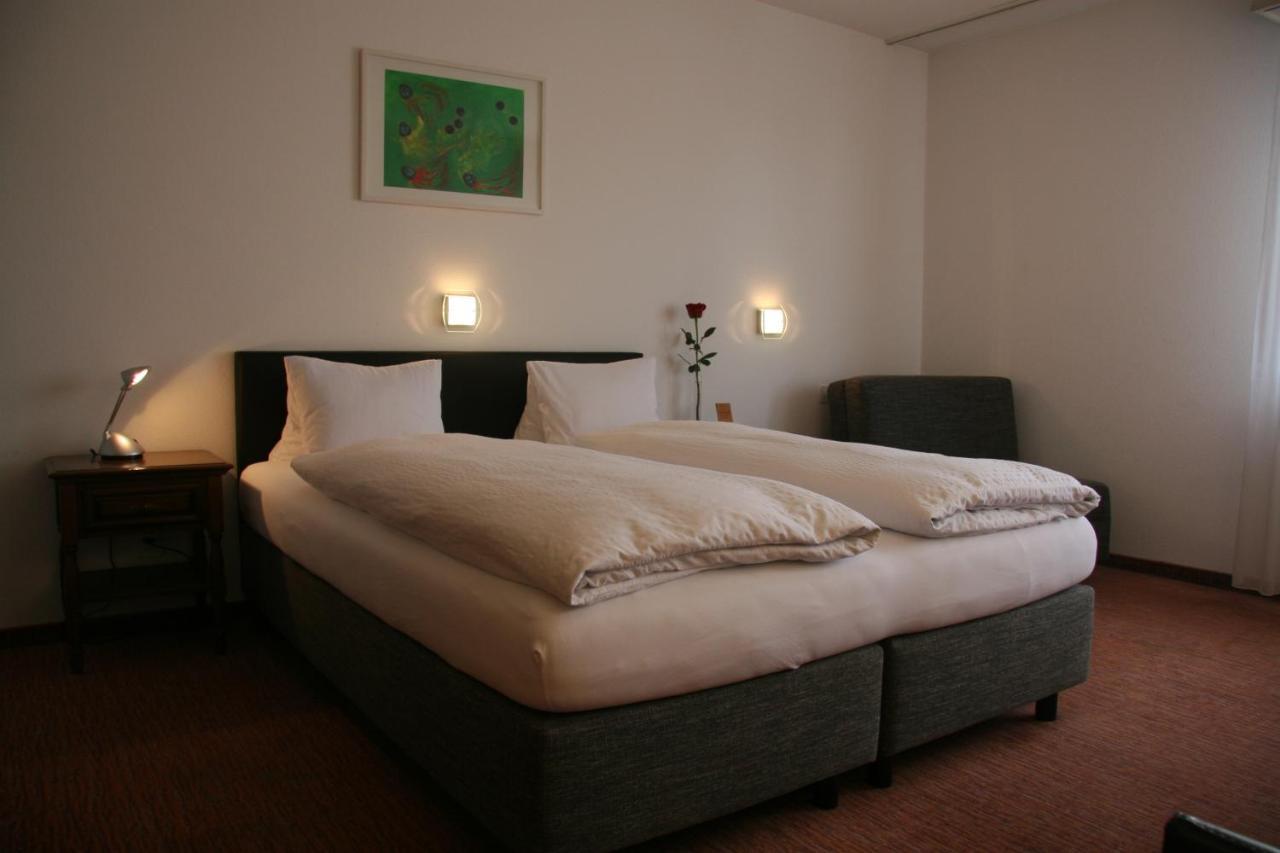 Hotel Eremitage Arlesheim Bagian luar foto